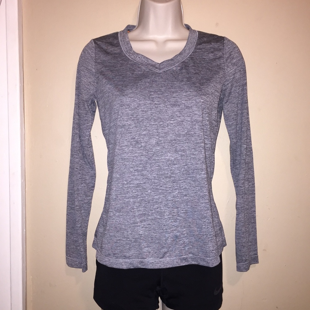 Top | Long Sleeve Workout V Neck